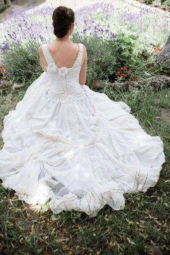 Robe sur-mesure, originale, unique comme vous - Creation - Salon de mariage à Pérouges - Souffle de Soie